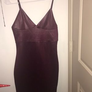 Burgundy bodycon dress